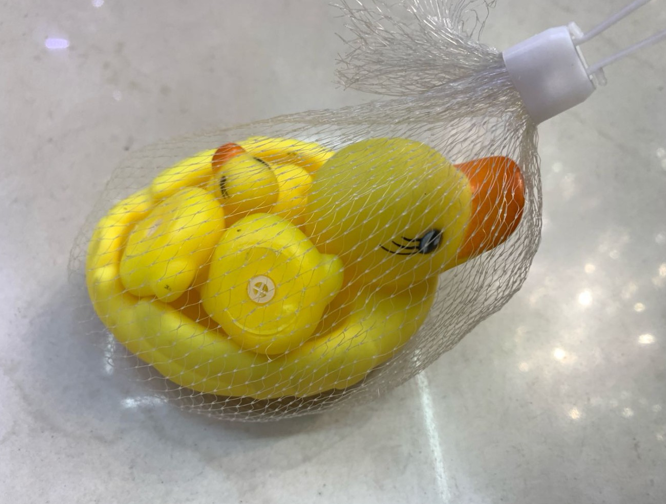 PATO BAÑERA X4
